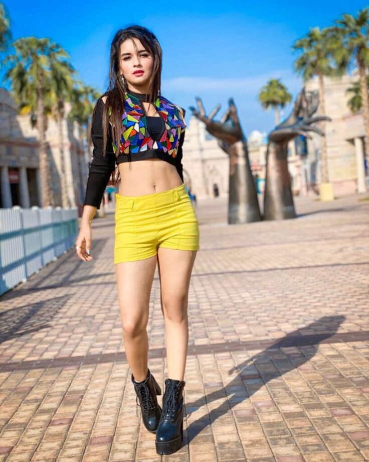 Attractive Hotpants Ever Worn by Avneet Kaur & Jannat Zubair 791474