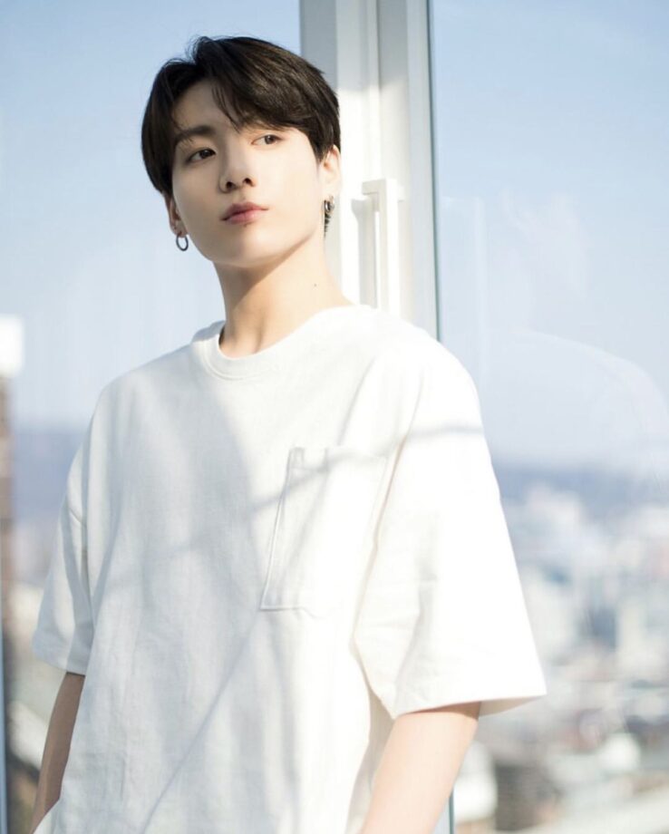 BTS fame Jungkook stylish in white: check out - 4