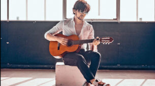 Darshan Raval’s Easy Songs That You Can Learn To Play On Guitar