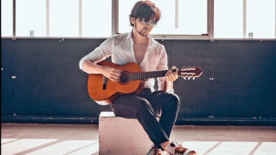 Darshan Raval’s Easy Songs That You Can Learn To Play On Guitar