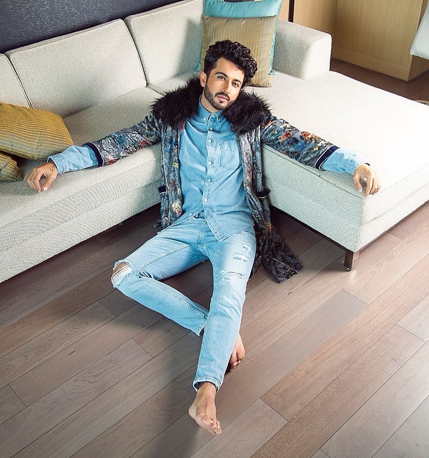 Dheeraj Dhoopar’s Denim Fashion Sets Instagram On Fire; See Pics - 0