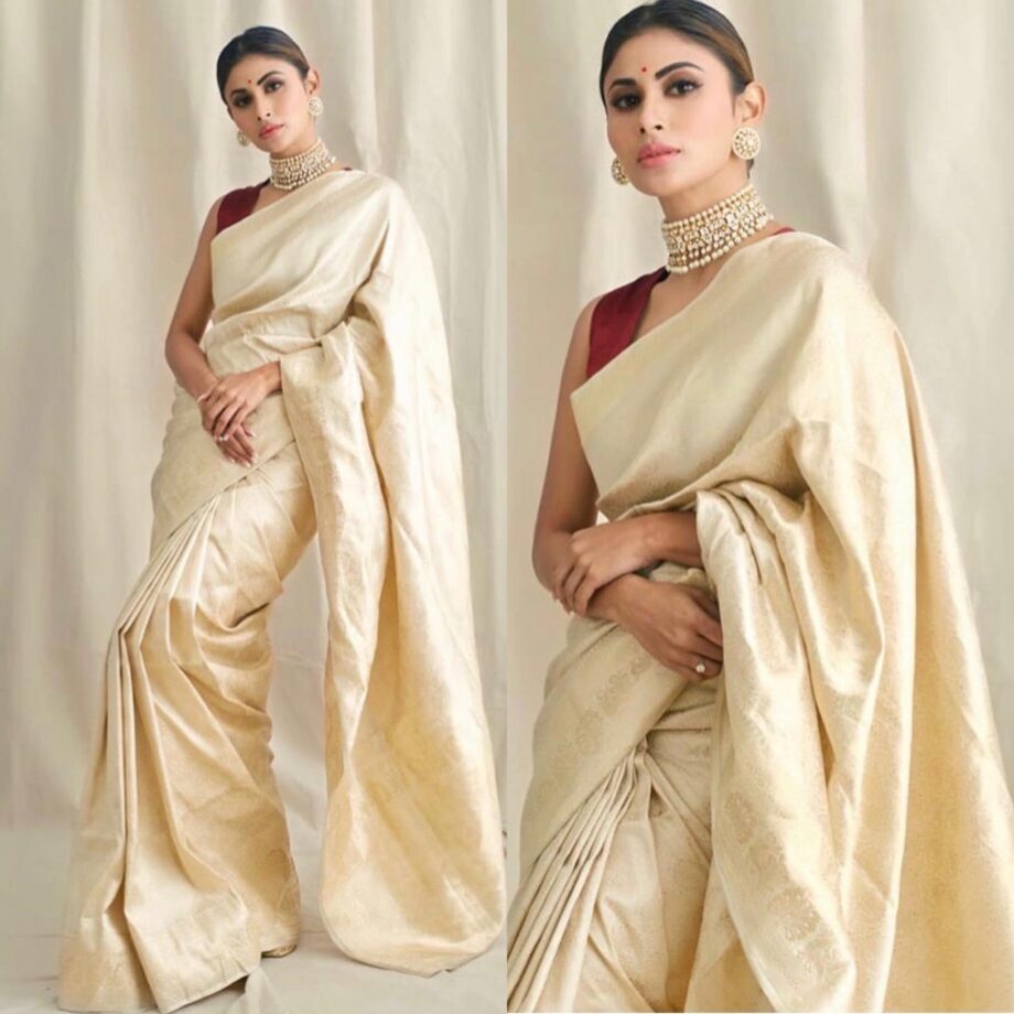 Mouni Roy, Ankita Lokhande And Karishma Tanna’s Hot Saree Looks Are Hard to Miss - 4