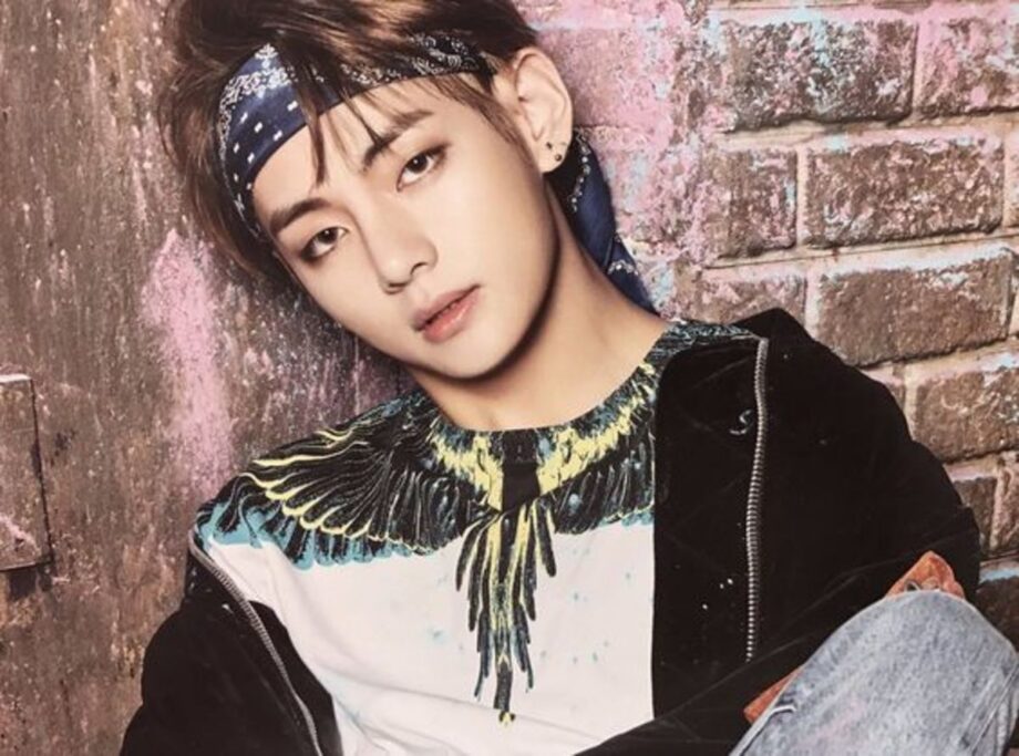 Get To Know BTS V aka Kim Taehyung’s Smoky Eye Look Secrets - 2