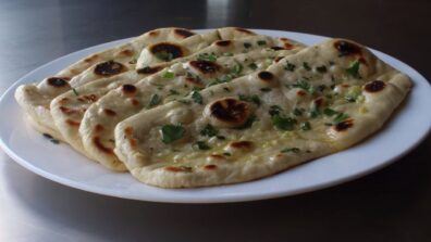 How To Make Perfect Homemade Garlic Naan?