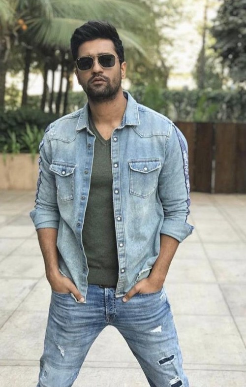 Jacket looks of Hrithik Roshan and Vicky Kaushal - 4