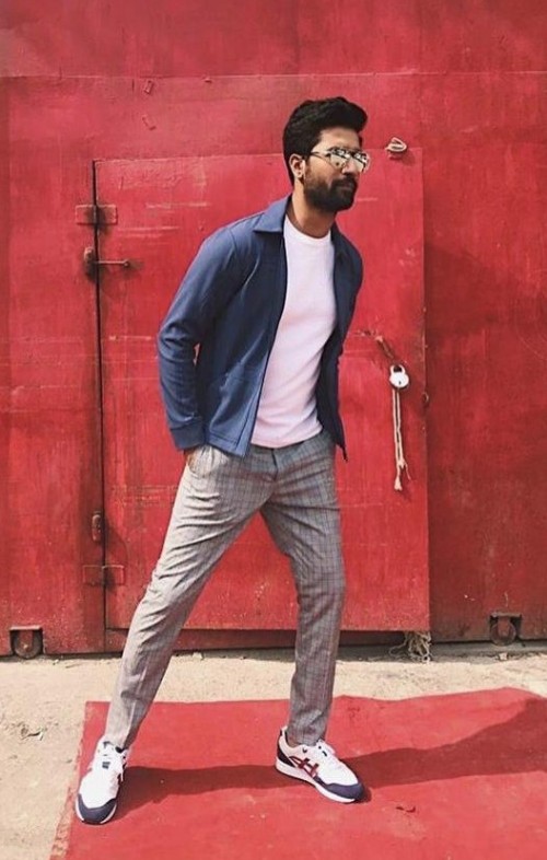 Jacket looks of Hrithik Roshan and Vicky Kaushal - 5