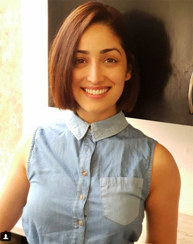 Jacqueline Fernandes VS Sonakshi Sinha VS Yami Gautam: Who Looks More Tempting In Bob Cut Hairs? - 2