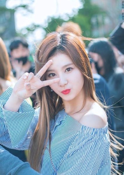 K-pop Band TWICE Girl’s HOT Snaps; You Will Be SHOCKED If You See - 10