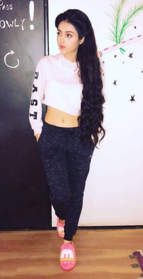 Mallika Singh, Devoleena Bhattacharjee And Anushka Sen’s Killer Style In These Captivating Pictures - 5