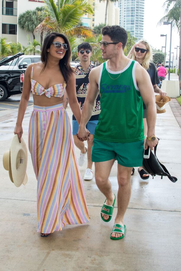 Nick Jonas And Priyanka Chopra Unseen Beach Photos - 1