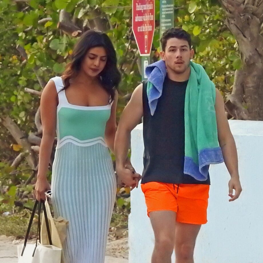 Nick Jonas And Priyanka Chopra Unseen Beach Photos - 0