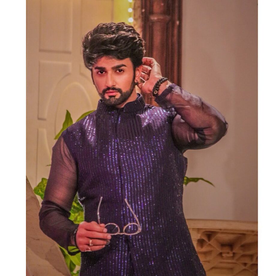 Parth Samthaan, Karan Singh Grover, Nishant Malkani: Pick Up These 6 Outfits For Diwali - 5