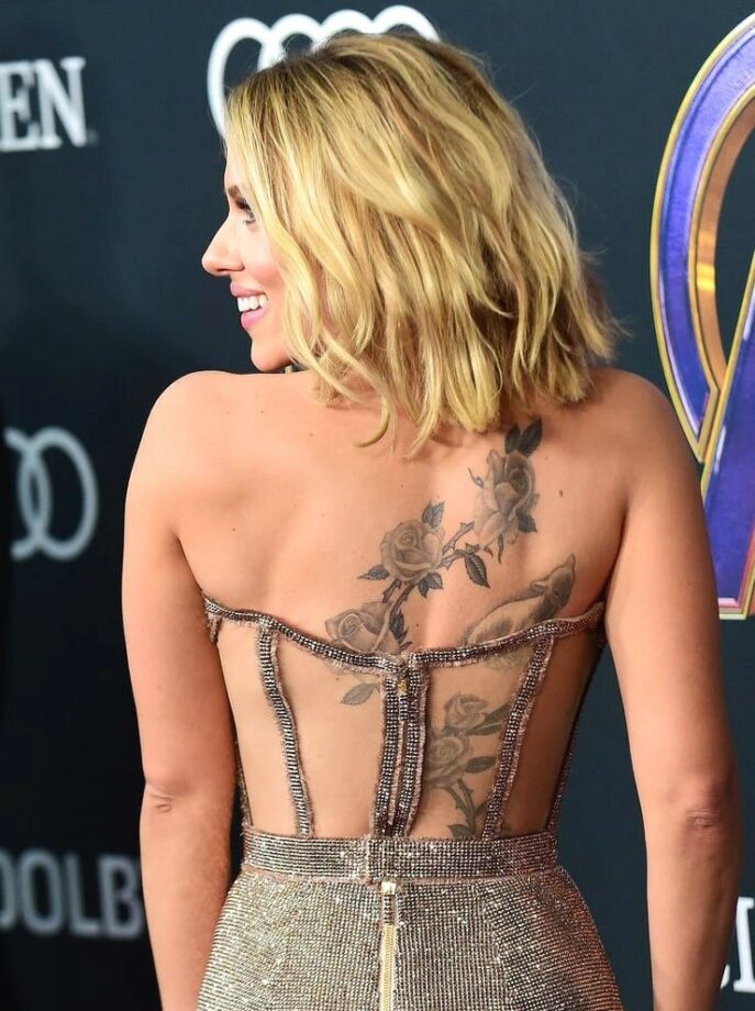 Scarlett Johansson’s hottest back tattoo that will make you go crazy - 2