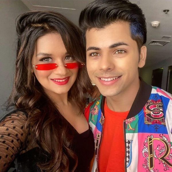 See Pics! When Siddharth Nigam Got Flirty With Avneet Kaur 3