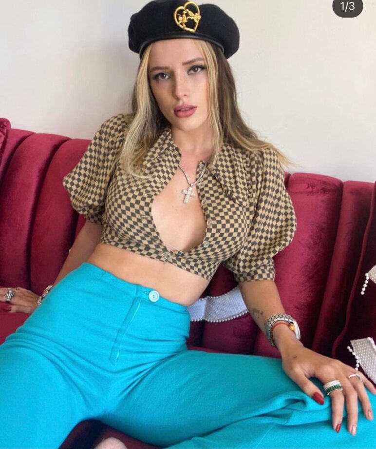 Attractive Instagram Outfits Worn By Bella Thorne - 5