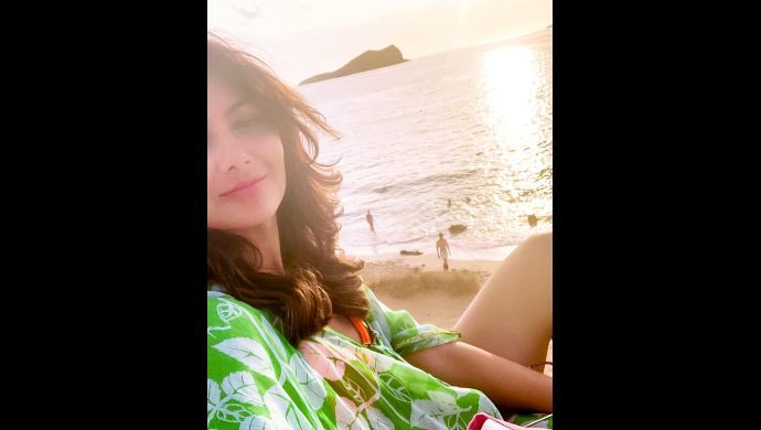 Sriti Jha's Unseen Beach Photos 8