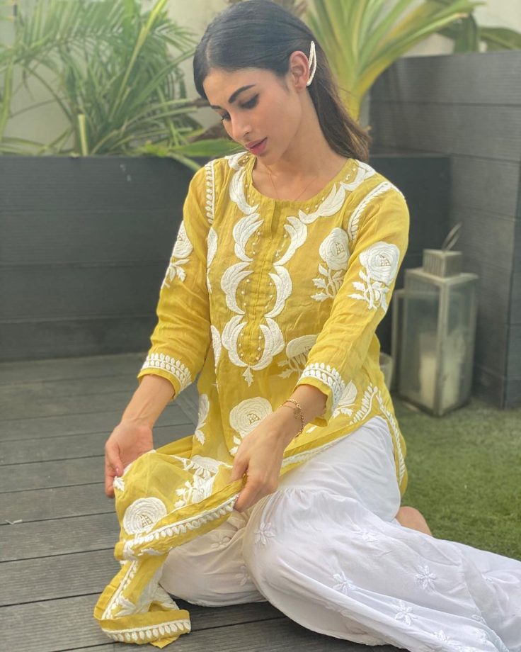 Sunset Hued Outfits Of Mouni Roy, Erica Fernandes, And Surbhi Jyoti  819141