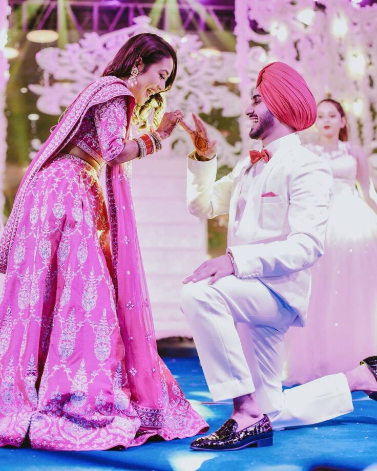 Take A Look At The Wedding Pictures Of Neha Kakkar and Rohanpreet Singh - 3