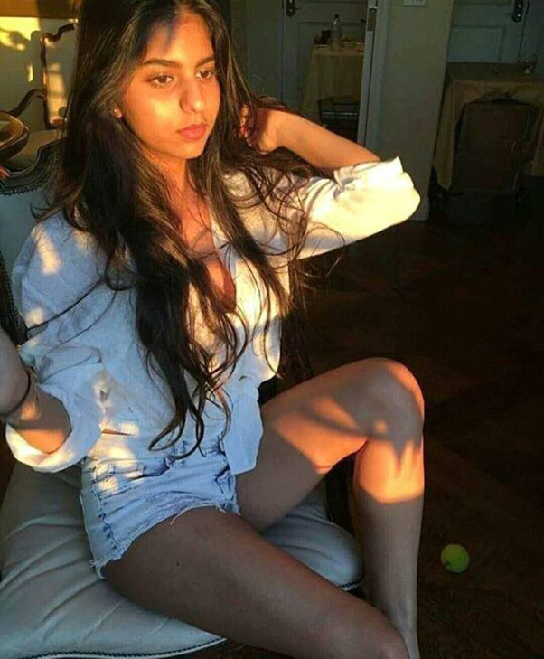 Why Is Suhana Khan So Hot? These Viral Photos Are Reason - 2