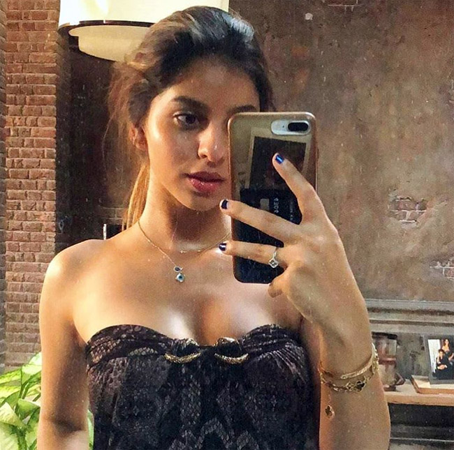 Be ready to sweat: Rare pictures of Suhana Khan flaunting her curves - 5