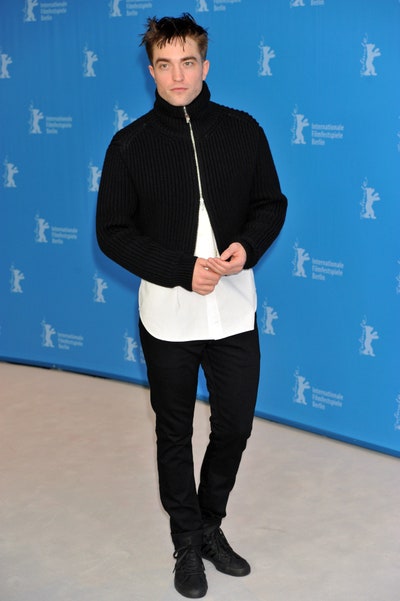 5 Coolest Outfits Robert Pattinson Wore This Year - 2