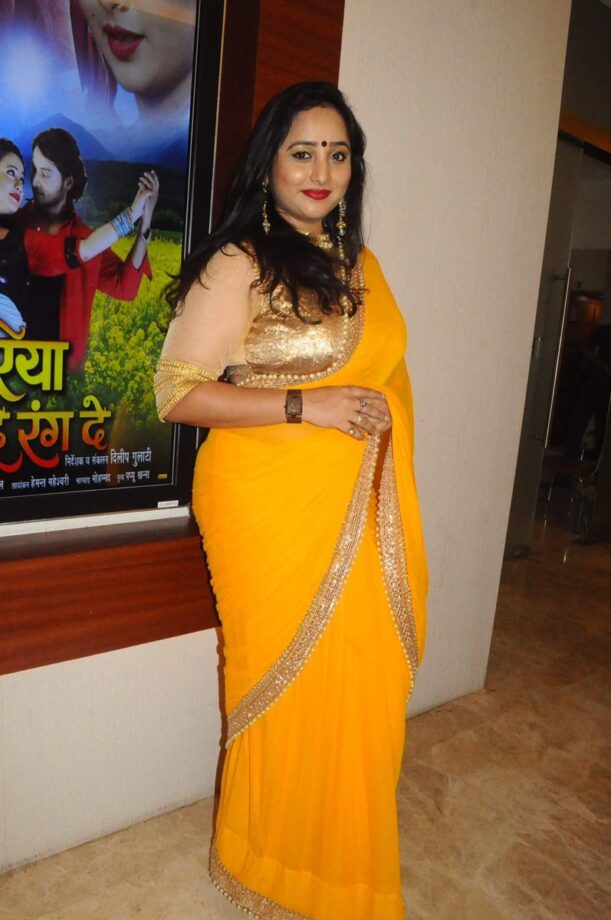 Monalisa, Rani Chatterjee, Sapna Chaudhary: Hottest saree looks - 5