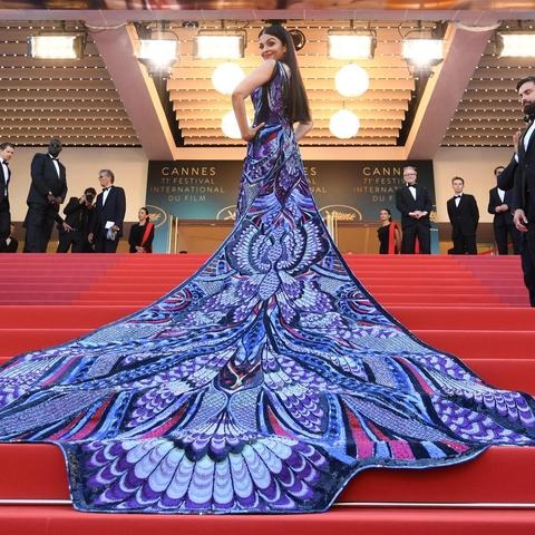 Aishwarya Rai Bachchan Looking Absolutely Flawless in Blue Bohemian Outfit