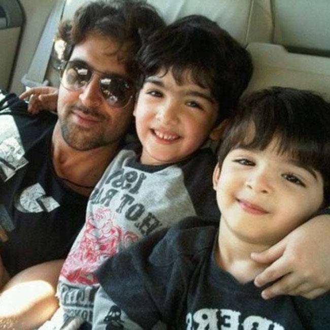 Akshay Kumar, Hrithik Roshan, Shahid Kapoor: Adorable moments with kids