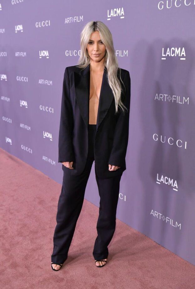 Amber Heard, Kim Kardashian To Jennifer Aniston: Have A Look At The Hot Divas Who Donned No Shirt Only Blazer Look To Perfection - 2