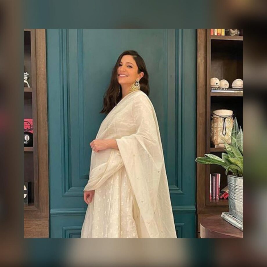 Anushka Sharma To Neha Dhupia & Asin Thottumkal: Hottest Pregnancy Looks - 1
