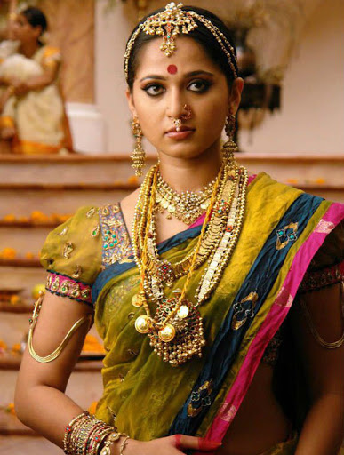 Anushka Shetty’s Top 5 On-Screen Looks Of 2020 - 0