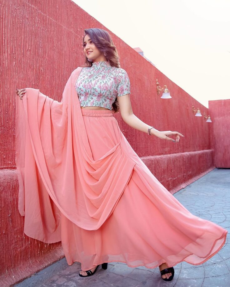 Ashi Singh’s Love For Ethnic Outfit Is Never-Ending & We Have Enough Proof For It - 5