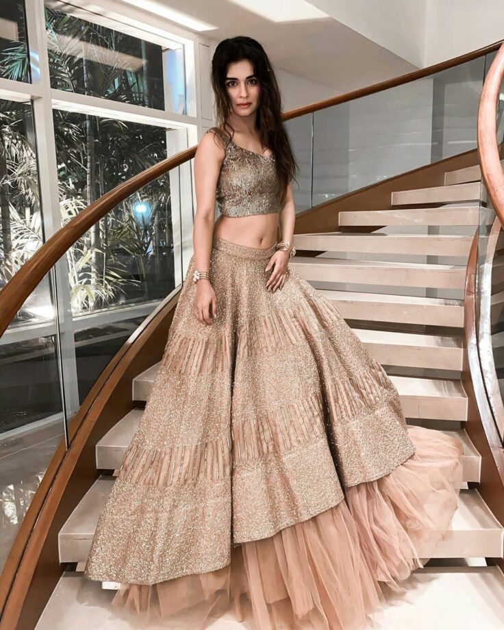 Avneet Kaur In Saree or Lehenga: Which Ethnic Look Suits The Best On Her? - 0