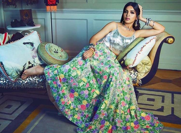 Bhumi Pednekar, Shraddha Kapoor, and Kriti Sanon: Have A Look At The Divas Who Totally Donned The Peacock Green Outfits - 2