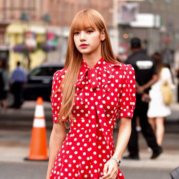 Blackpink’s Lisa’s attractive PHOTOS in red that went viral - 2