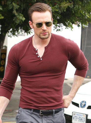 Chris Evans Top Hottest Looks That Every Boy Wished He Had - 4