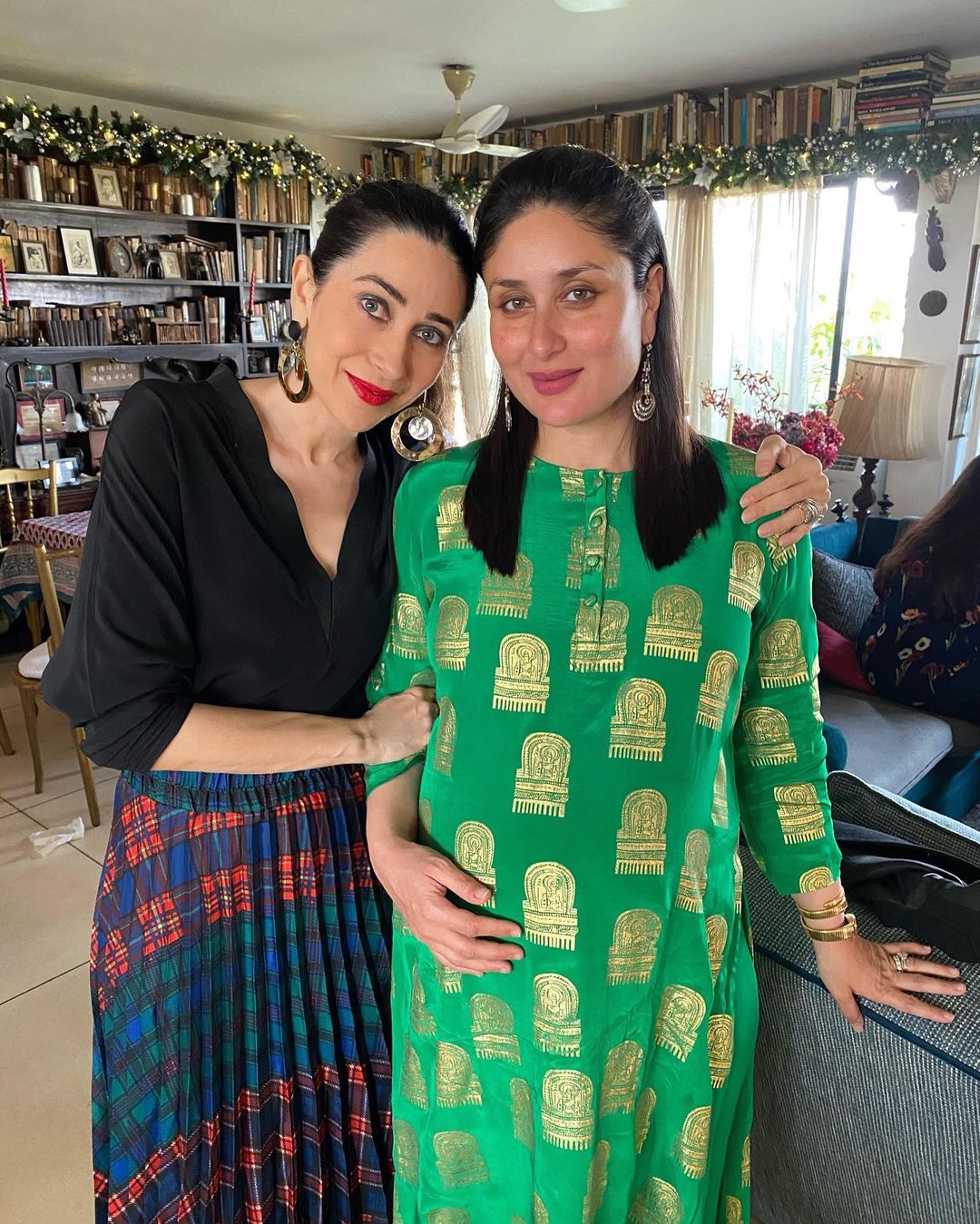 Christmas Fun: Private inside pictures of Alia Bhatt, Ranbir Kapoor, Kareena Kapoor Khan, Tara Sutaria's Christmas celebration 4