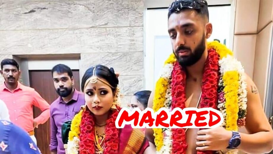 CONGRATULATIONS: KKR spinner Varun Chakravarthy ties the knot with long-time girlfriend in Chennai 2