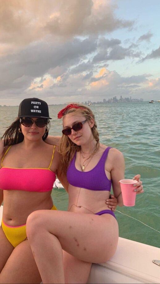 Dakota Johnson Or Dakota Fanning: Who Has The Hottest Looks In Bikini? - 4