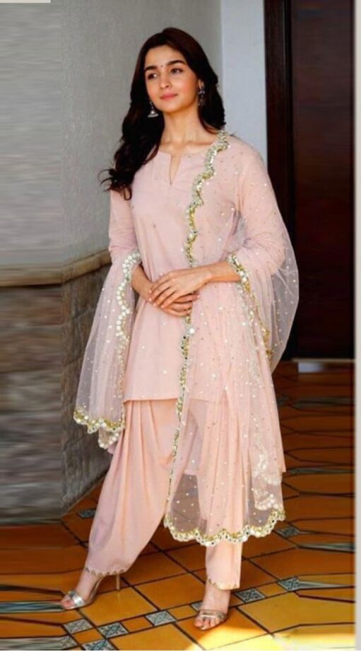 Deepika Padukone, Sonakshi Sinha, And Alia Bhatt: Top Hottest Actresses In Salwar Suit - 4