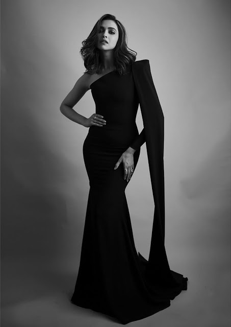 Deepika Padukone's Top 5 Hottest One-Shoulder Outfits That You Will Surely Want For Your Wardrobe 2