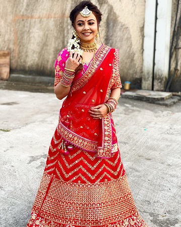 Devoleena Bhattacharjee Or Shivangi Joshi: Who Looked Deadly In Red Lehenga? 815356