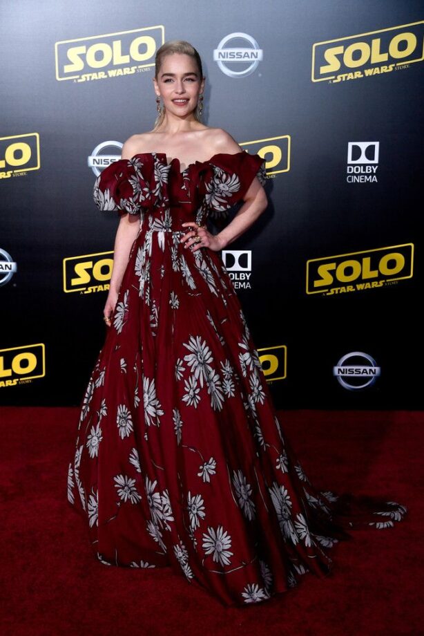 Emilia Clarke Top 3 Hottest Off Shoulder Gowns You Must Have In Your Wardrobe - 1