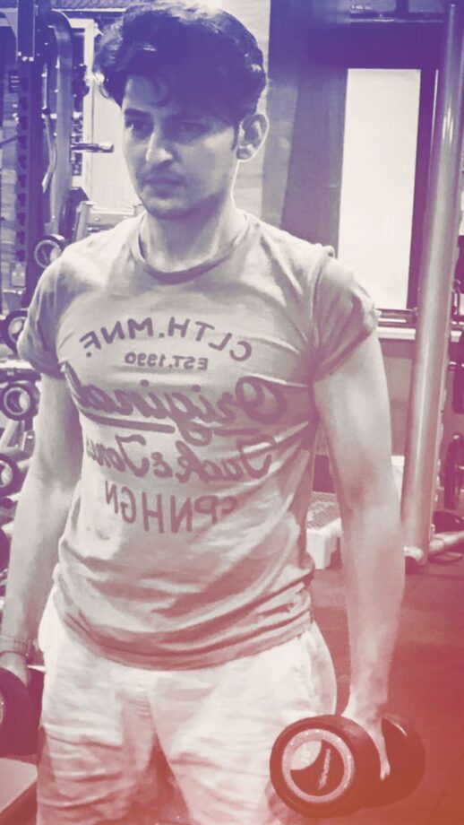 Get Fit With The Talented Darshan Raval: Have A Look AT Some Of His Hot Gym Photos - 3