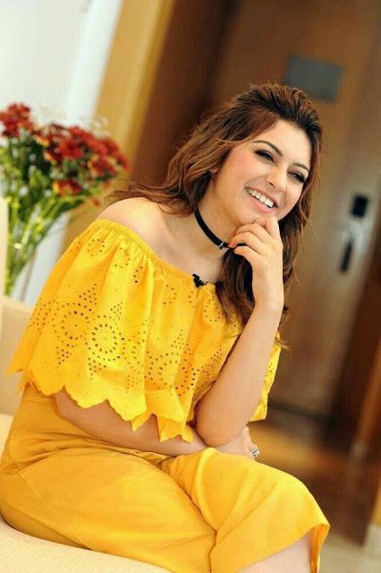 Hansika Motwani Looking Absolutely Hot in Not So Fit Outfits