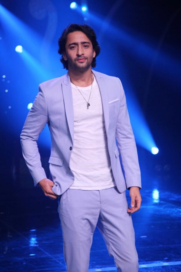 Check Out Shaheer Sheikh’s Alluring Outfits - 9