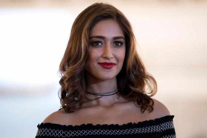 Ileana D’cruz In Black Crop Top Or Black Bikini: Which Is Her Attractive Look? - 1