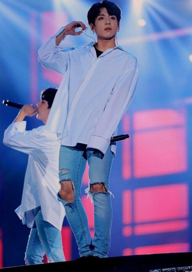 Justin Bieber VS BTS Jungkook: The attractive Look In Denim - 4