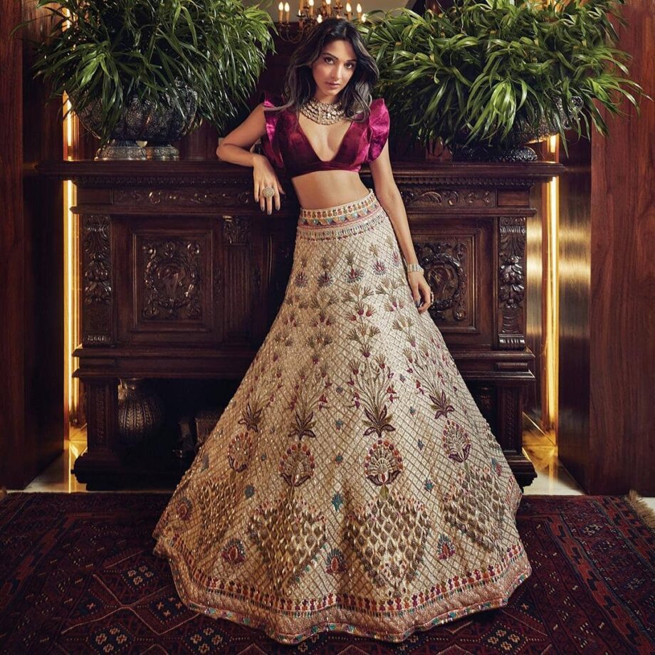 Kareena Kapoor To Ananya Panday: Have A Look At The Hottest Lehengas Which Are Perfect For This Wedding Season - 4