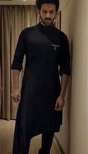 Kartik Aaryan, Siddharth Malhotra Or Rajkummar Rao: Who Styled The Black Kurta Look Best? - 1